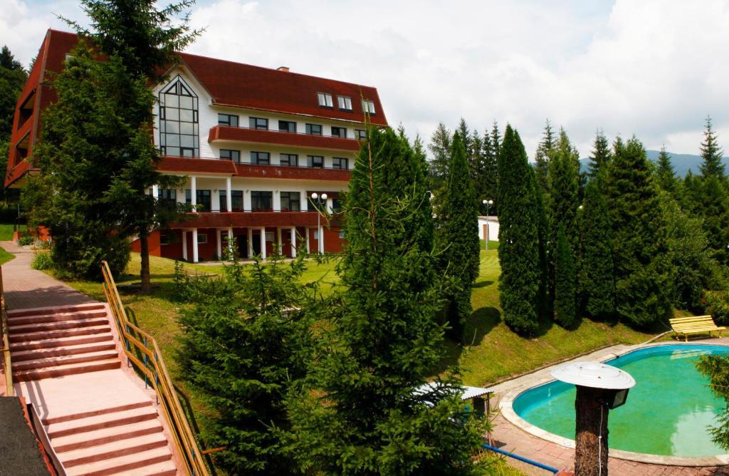 Perelka Natura Tour Hotel Cisna Esterno foto