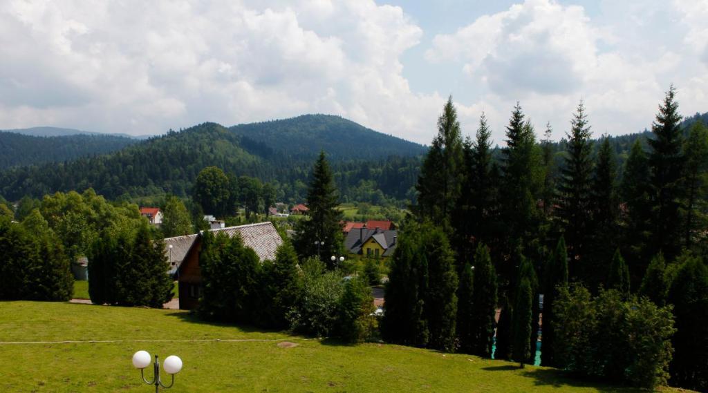 Perelka Natura Tour Hotel Cisna Esterno foto