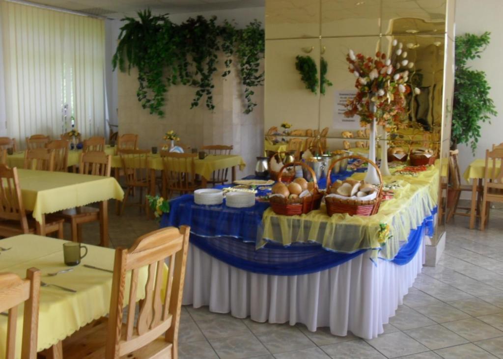 Perelka Natura Tour Hotel Cisna Esterno foto